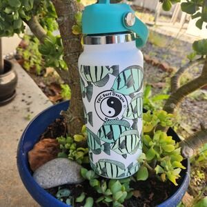 Hydro Flask x T&C Surf Designs Hawaii 32 Oz Insulated Tumbler RARE Tropical Fish